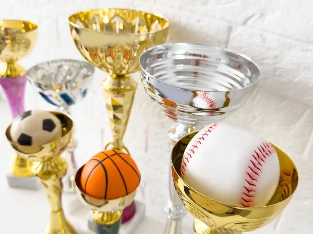 How to Choose the Perfect Sports Trophies for Your Team